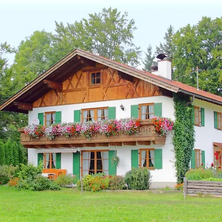 Exquisite Apartment In Steingaden Near Ski Area Apartamento Bernbeuren