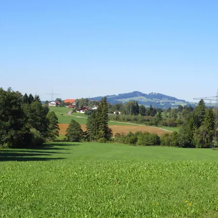 Exquisite Apartment In Steingaden Near Ski Area Apartamento Bernbeuren